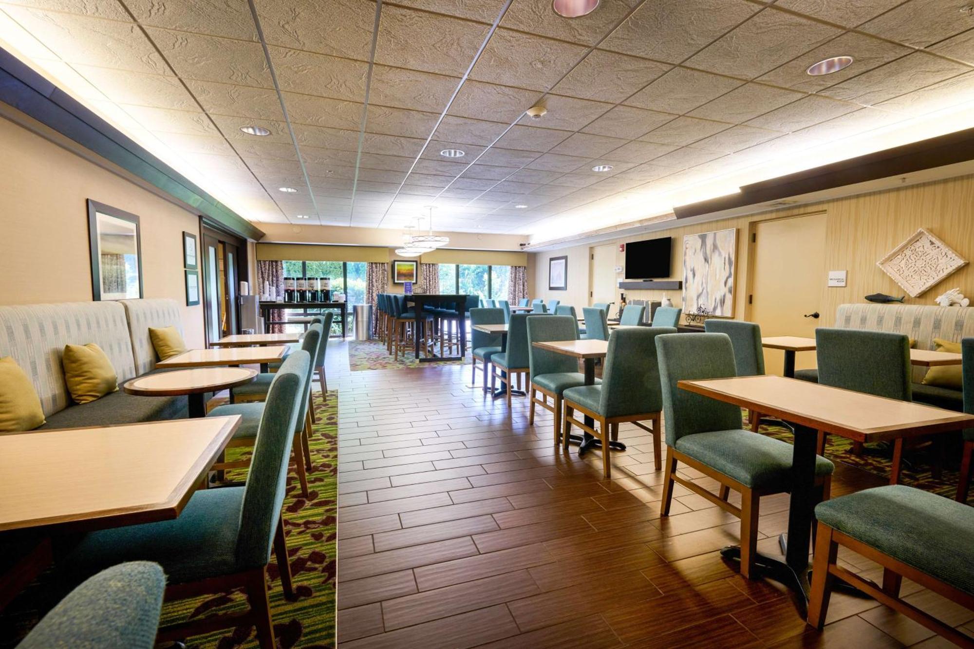 Hampton Inn Флемингтън Екстериор снимка