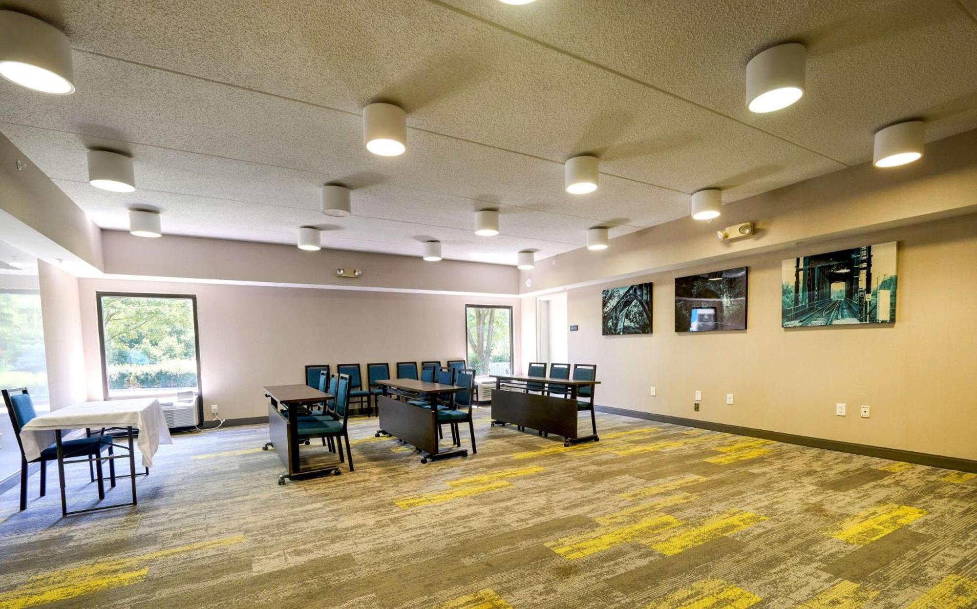 Hampton Inn Флемингтън Екстериор снимка